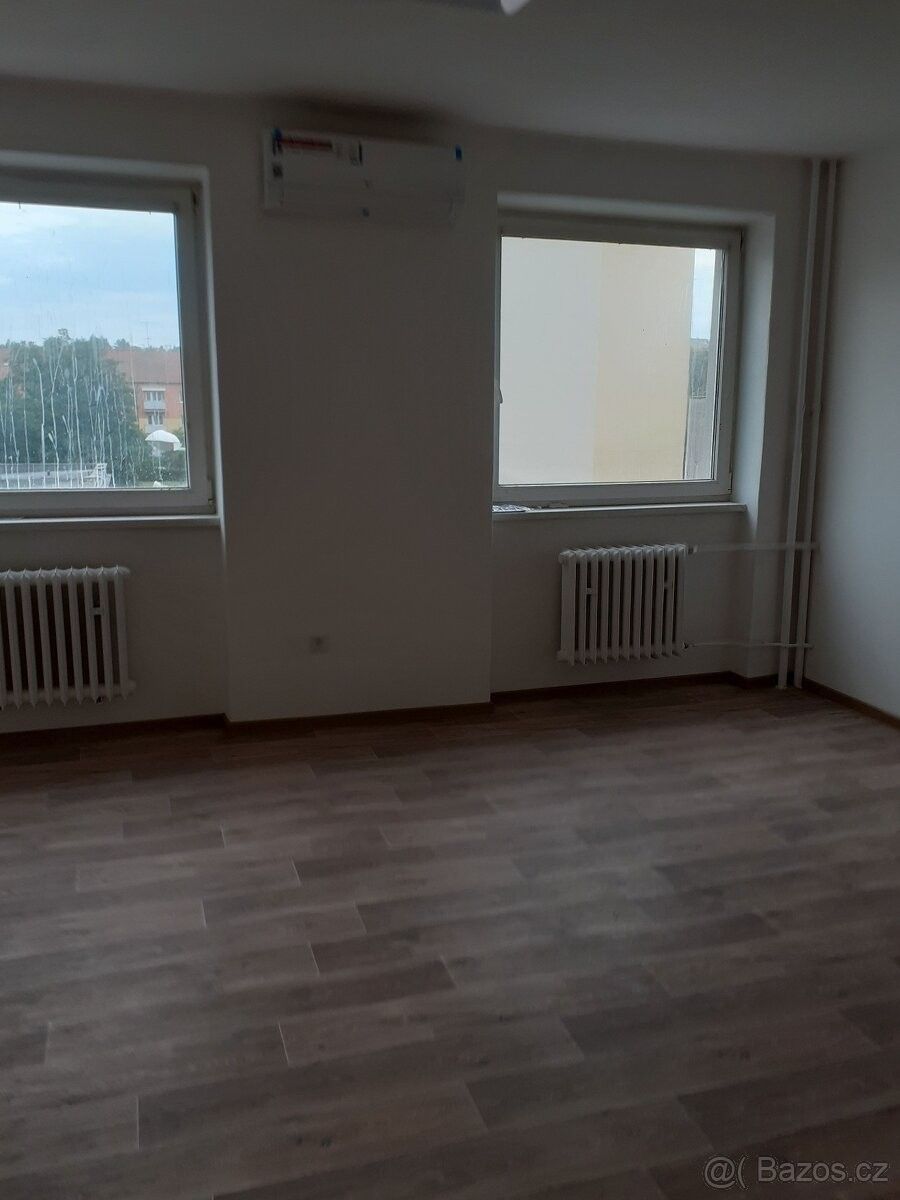 Pronájem byt 2+kk - Uherské Hradiště, 686 01, 46 m²