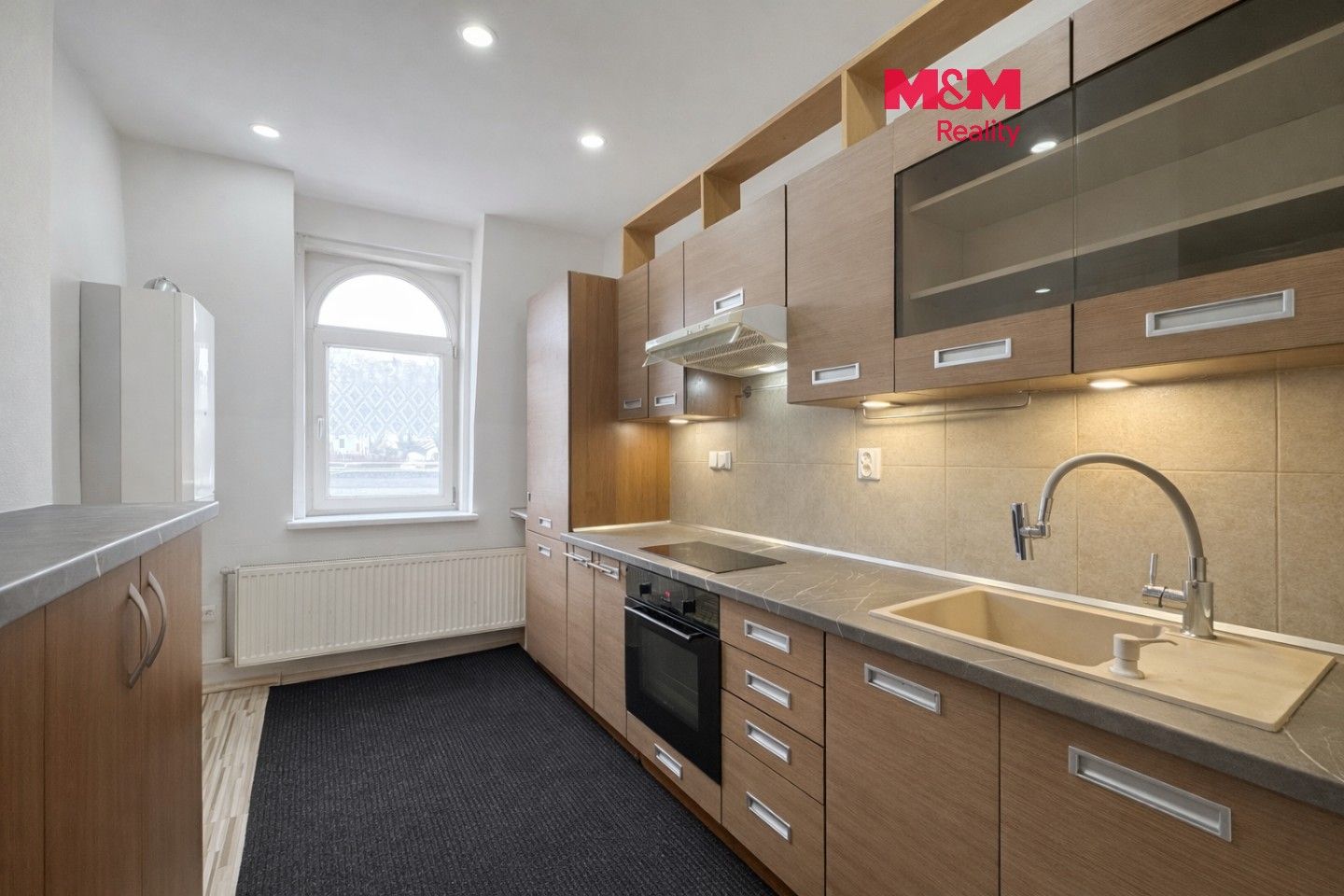 1+1, Nákladní, Karlovy Vary, 33 m²