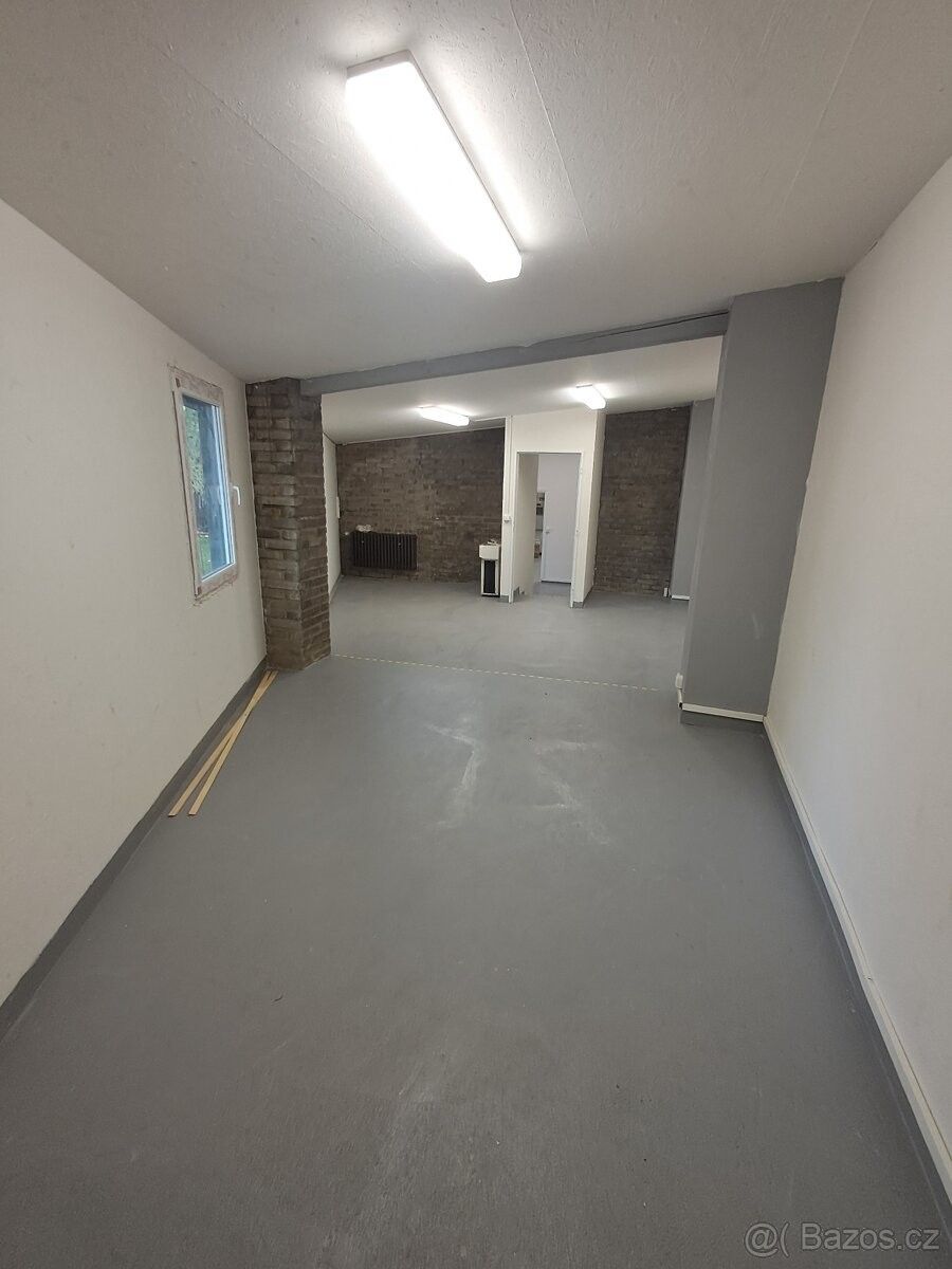 Obchodní prostory, Praha, 143 00