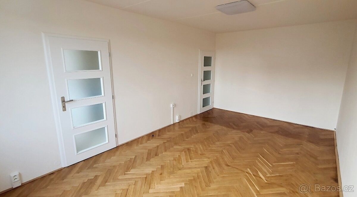 Byty, Karlovy Vary, 360 17