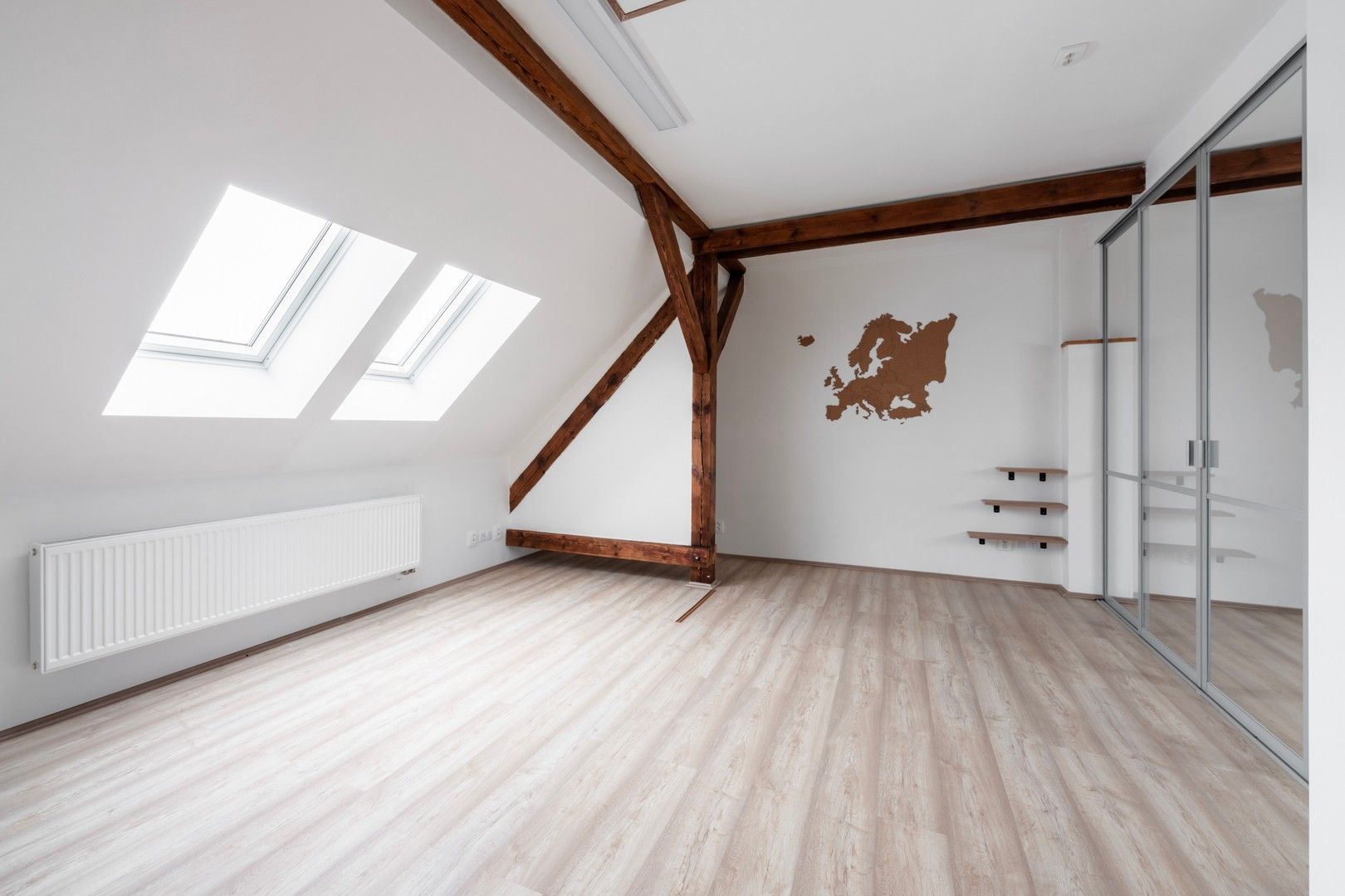 Obchodní prostory, Habrmannovo náměstí, Plzeň, 91 m²