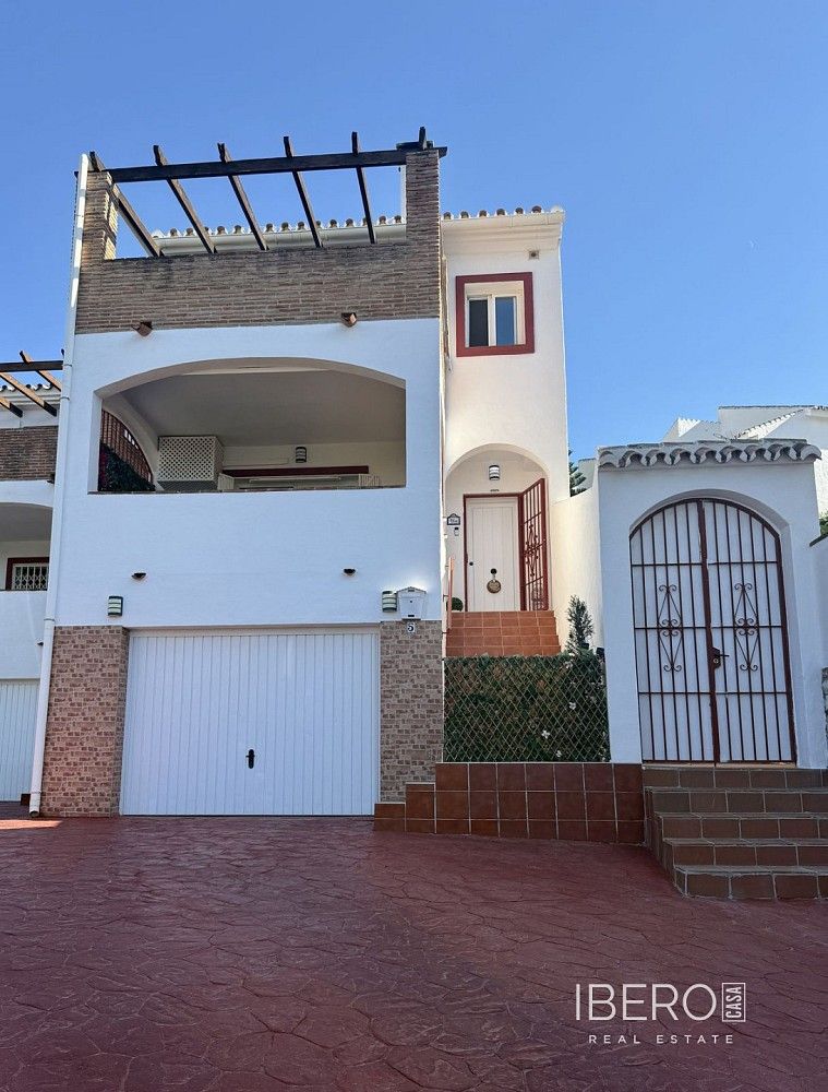 Prodej rodinný dům - Riviera del Sol, ES, 216 m² - 5