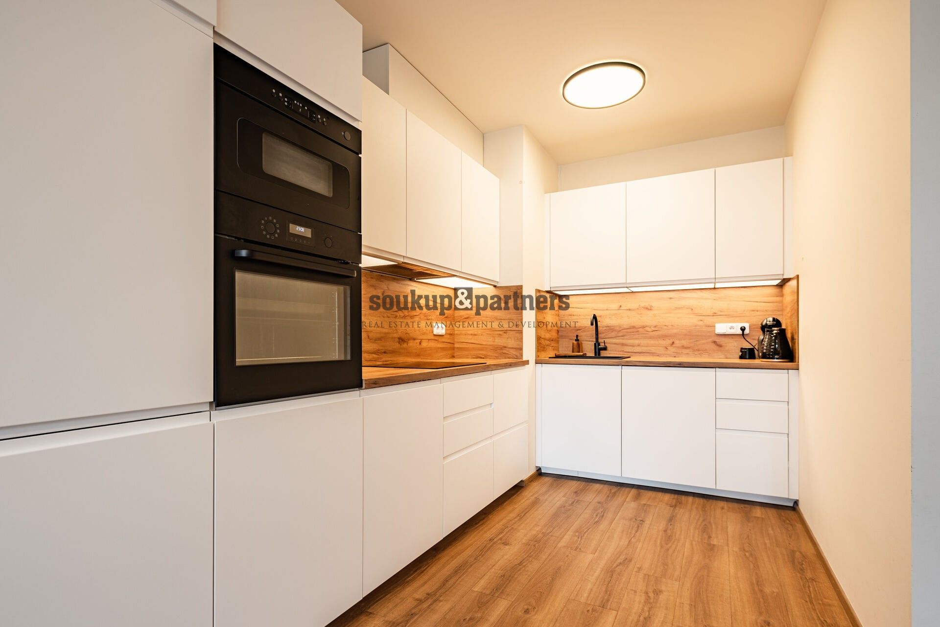 Prodej byt 2+kk - Kardausova  , Praha, 55 m²