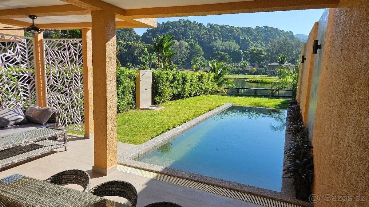 Prodej rodinný dům - 987 66, Zahraničí