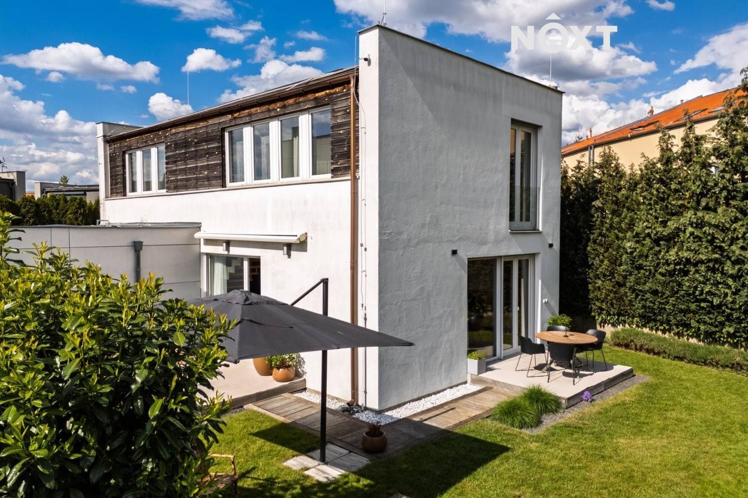 Rodinné domy, Jenštejn, 180 m² - 1