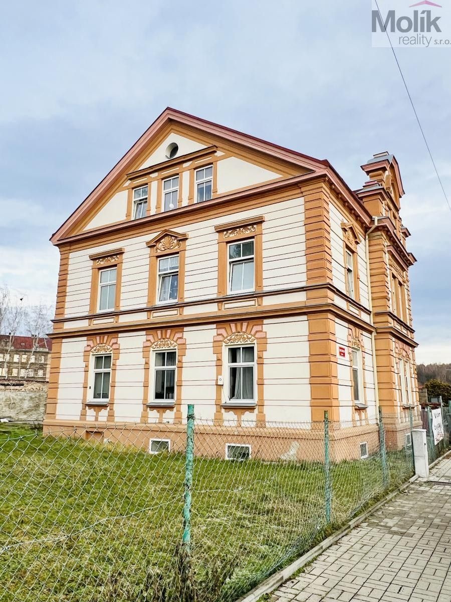 Činžovní domy, Smetanova, Košťany, 390 m²