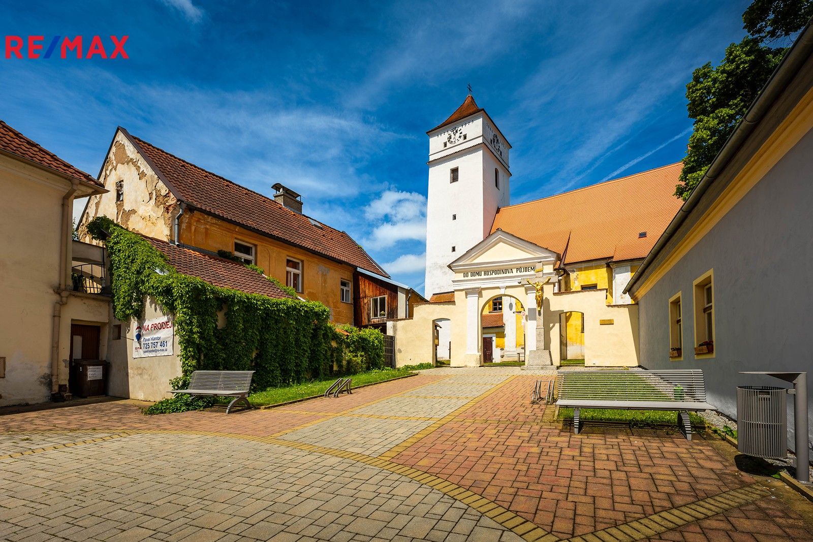 Rodinné domy, náměstí J. V. Kamarýta, Velešín, 150 m²