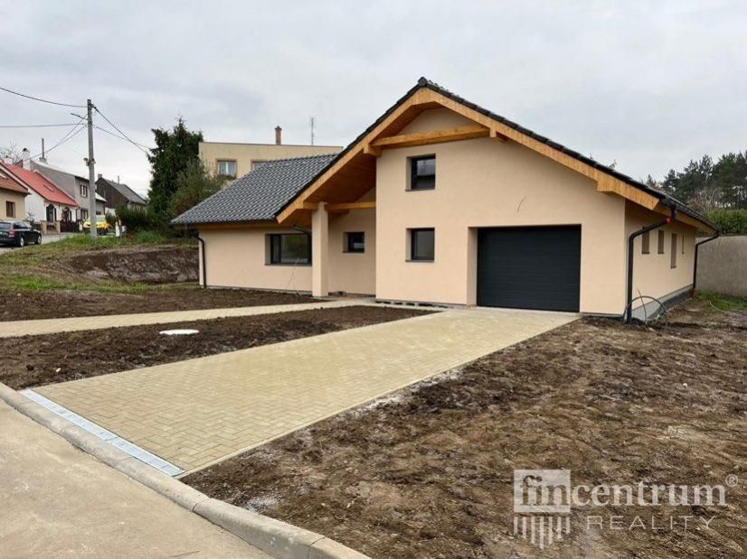 Prodej dům - Holešov, 769 01, 167 m²