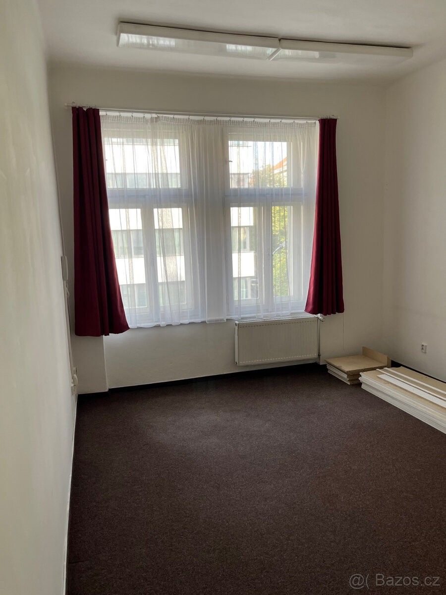 Kanceláře, Praha, 130 00