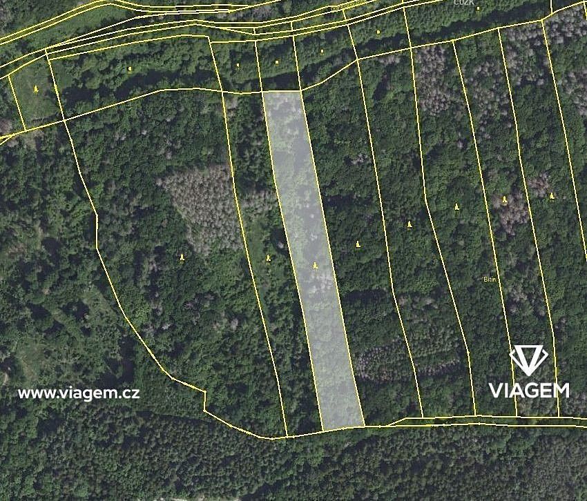 Les, 3 372 m²