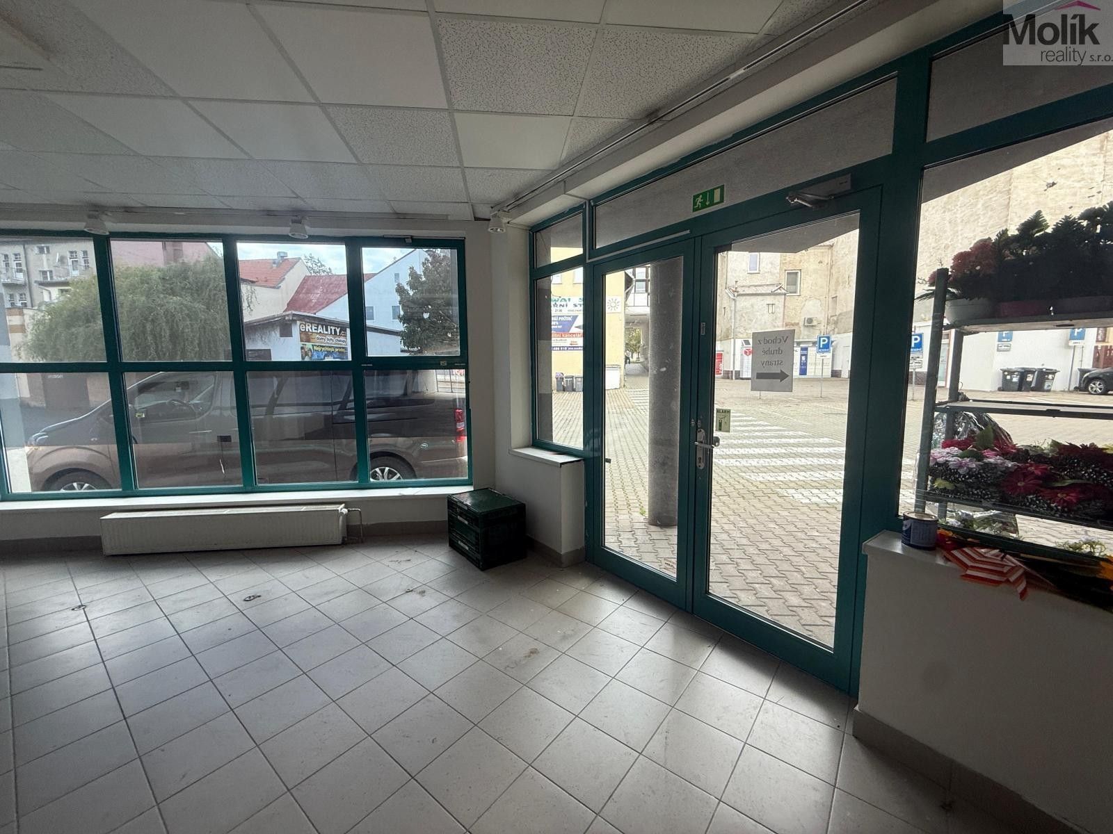 Pronájem obchodní prostory - 9. května, Litvínov, 204 m²