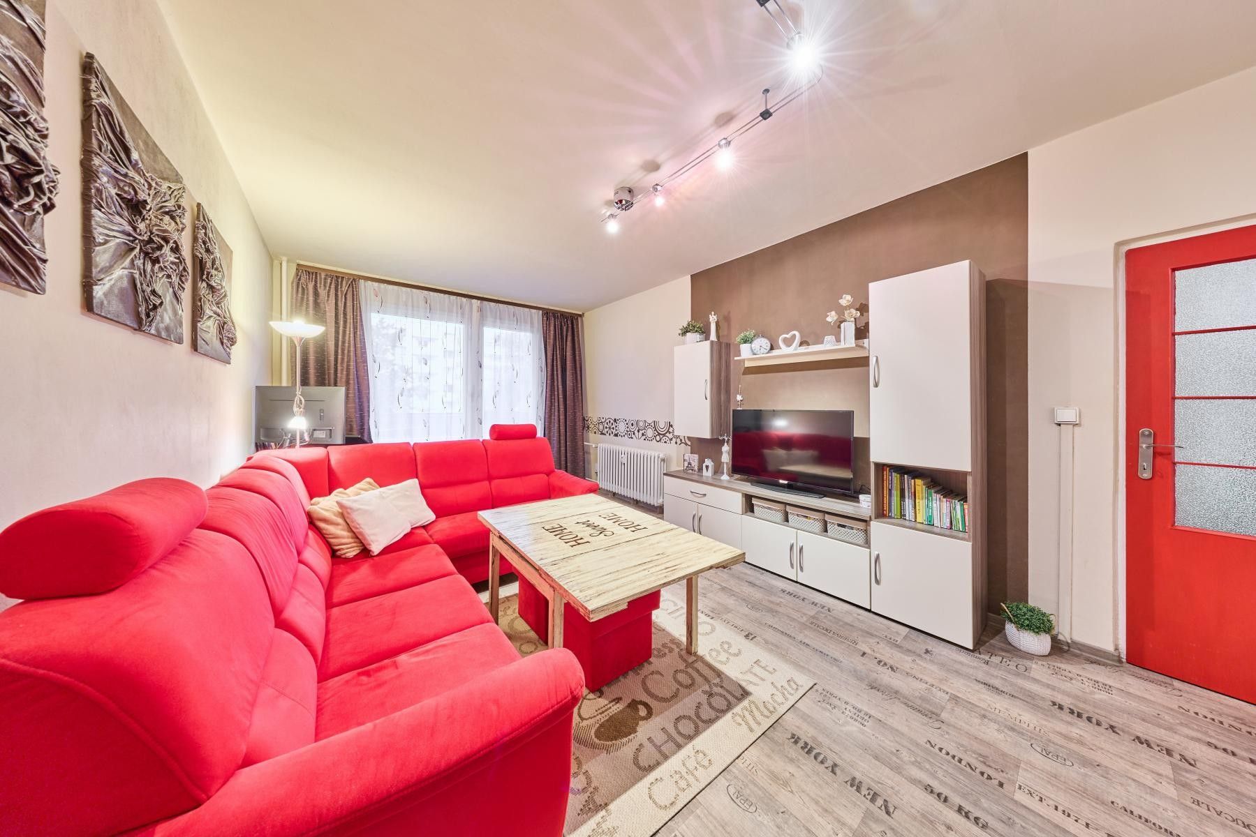 3+1, třída Edvarda Beneše , Hradec Králové, 80 m²