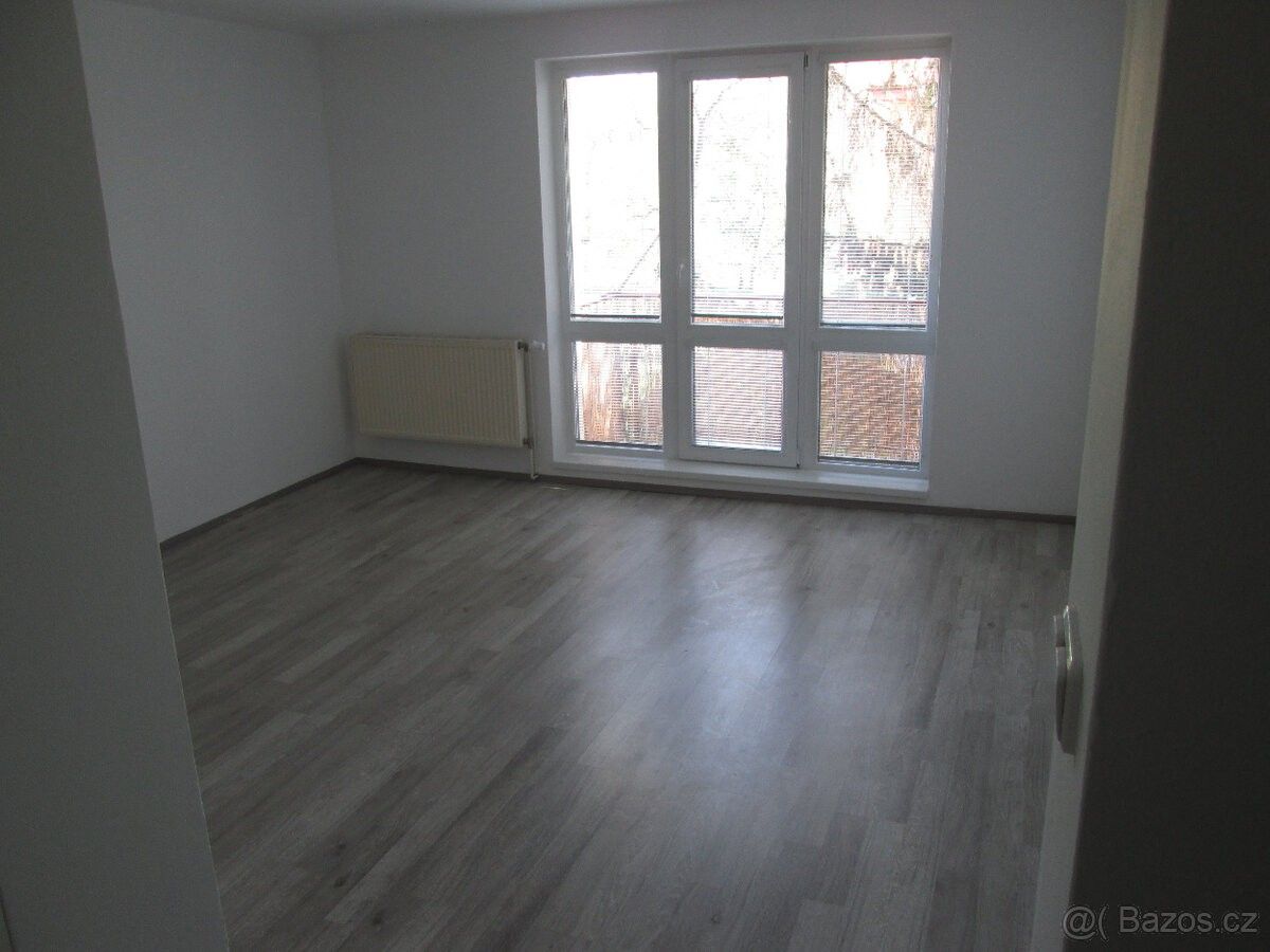 Byty, Hodonín, 695 01 - 1