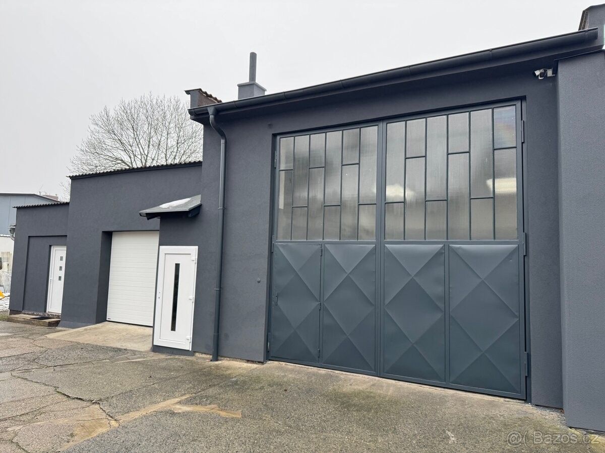 Garáže, Ostrava, 702 00