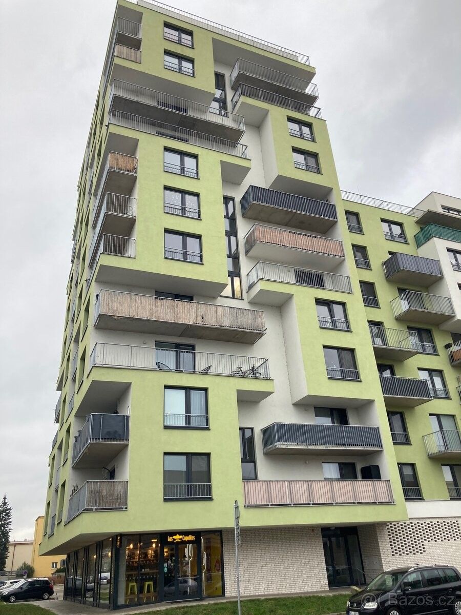 Pronájem garáž - Pardubice, 530 02