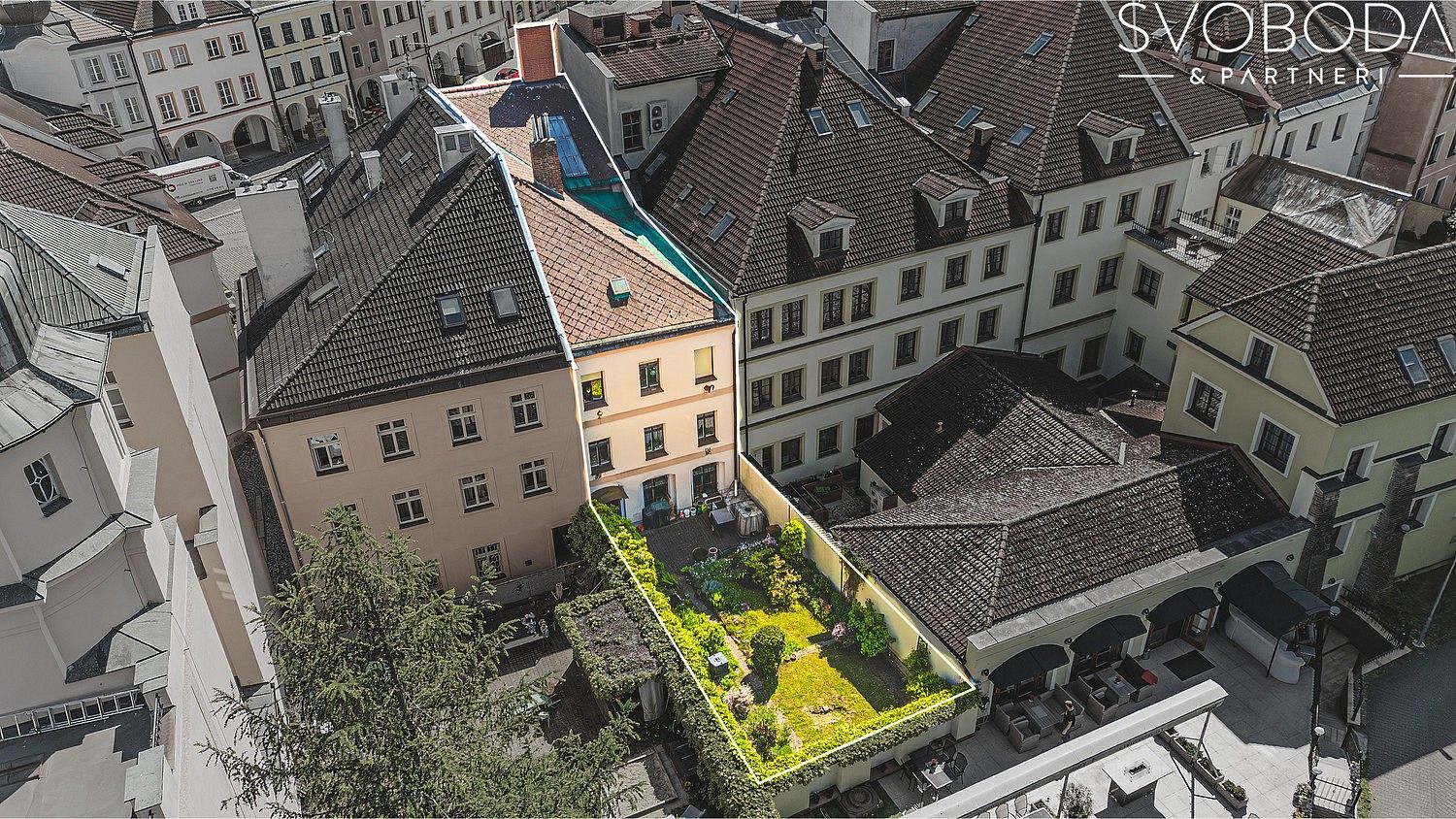 Rodinné domy, Hradec Králové, Královéhradecký kraj, 582 m² - 2