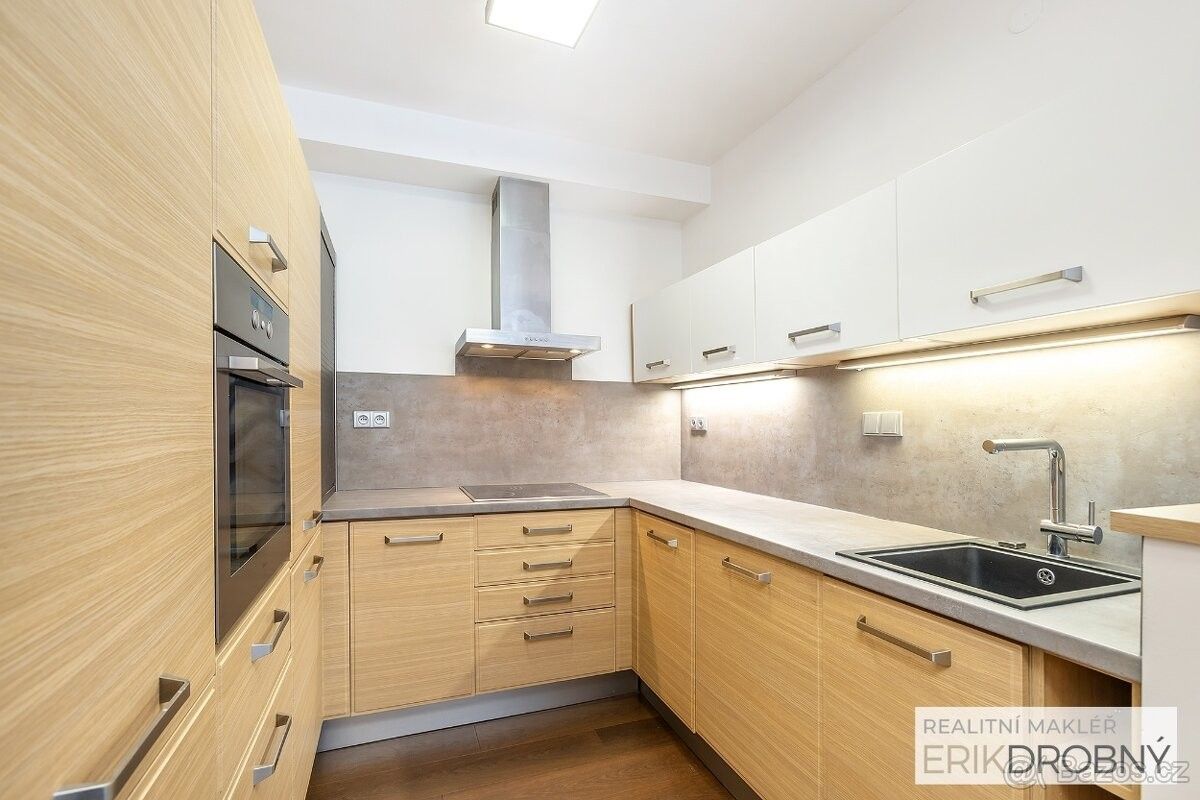 Byty, Pardubice, 530 09