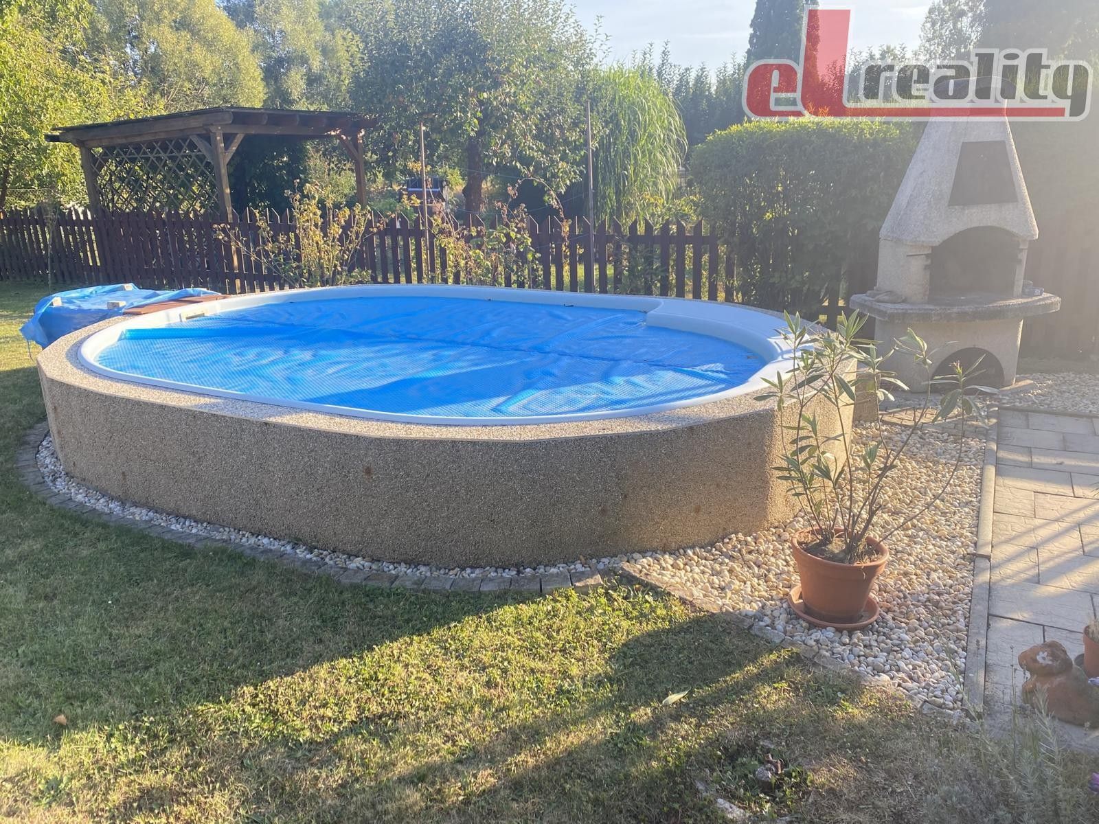 Zahrady, Hranice I-Město, Hranice, 372 m²