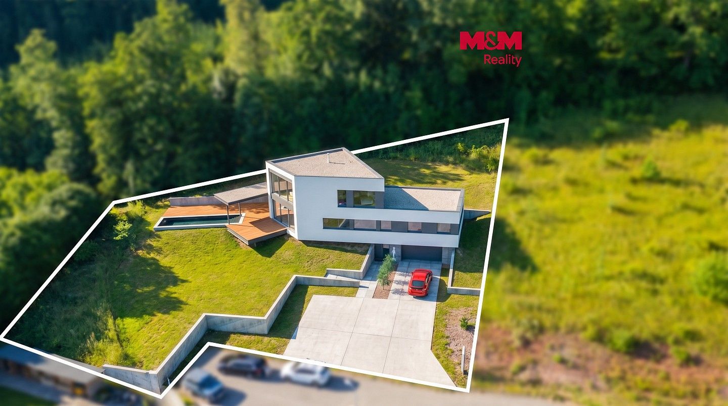 Pozemek pro bydlení, 1 831 m²