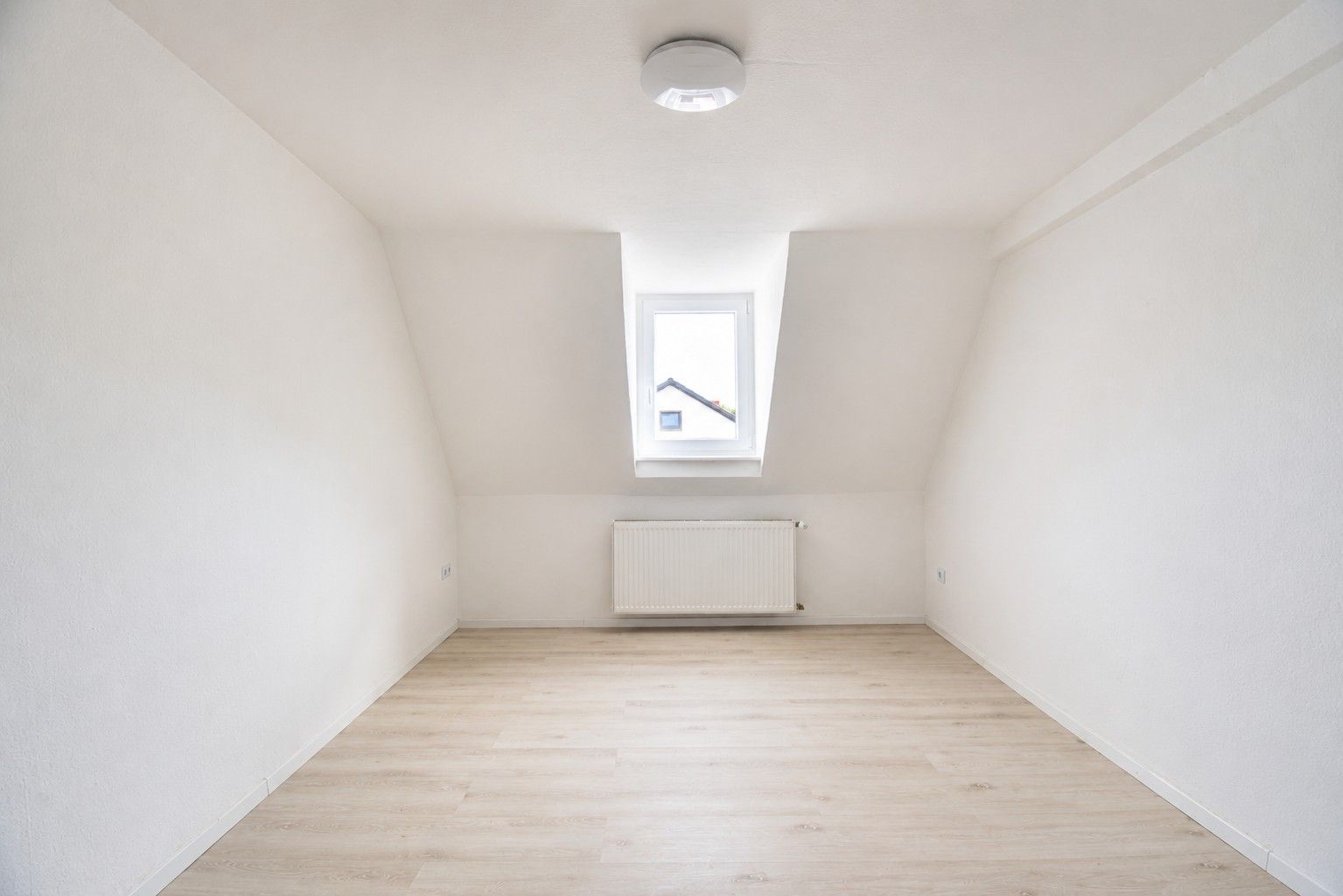 Byt 2+1 · 74 m² · , Porýní-Falc - 4