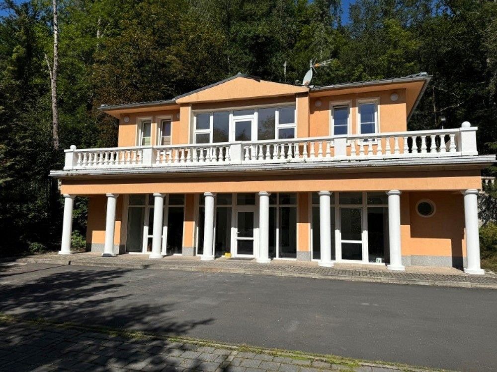 Rodinné domy, Karlovy Vary, Karlovarský kraj, 160 m² - 1