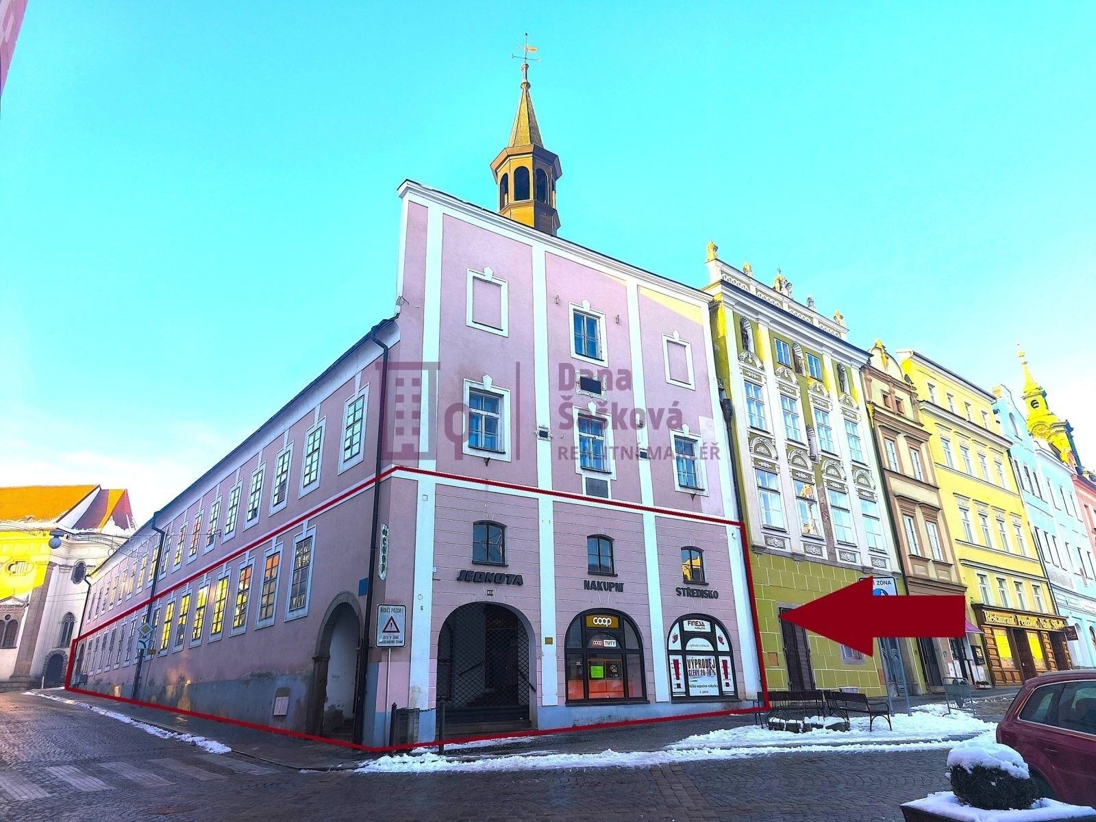 Obchodní prostory, nám. Míru, Jindřichův Hradec, 520 m²