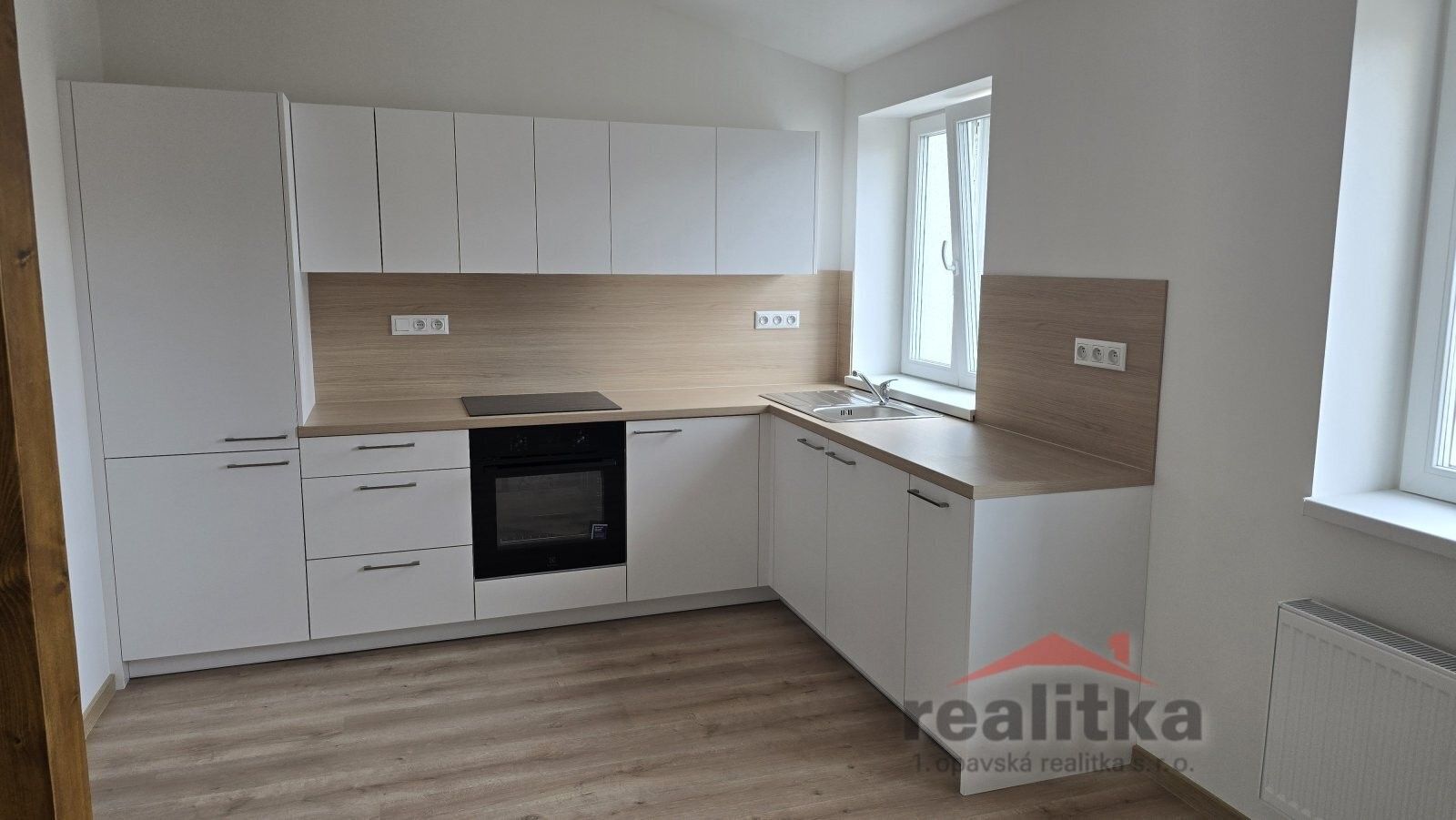 4+kk, Nákladní, Opava, 107 m² - 1