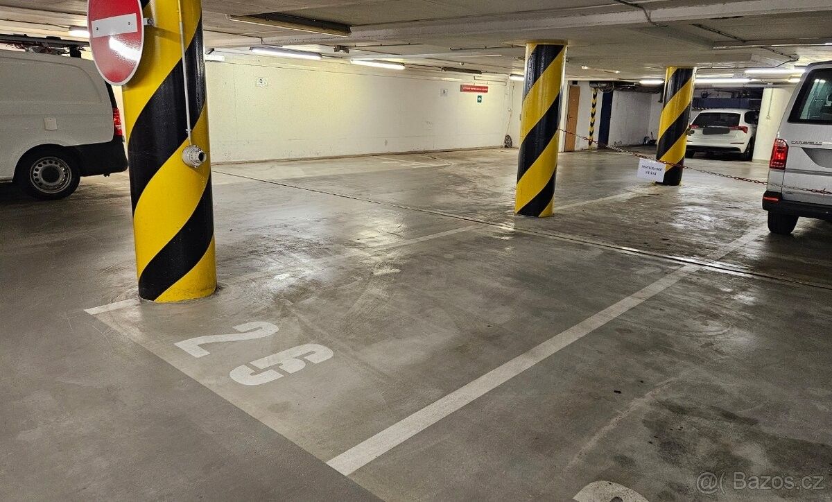 Garáže, Praha, 190 00