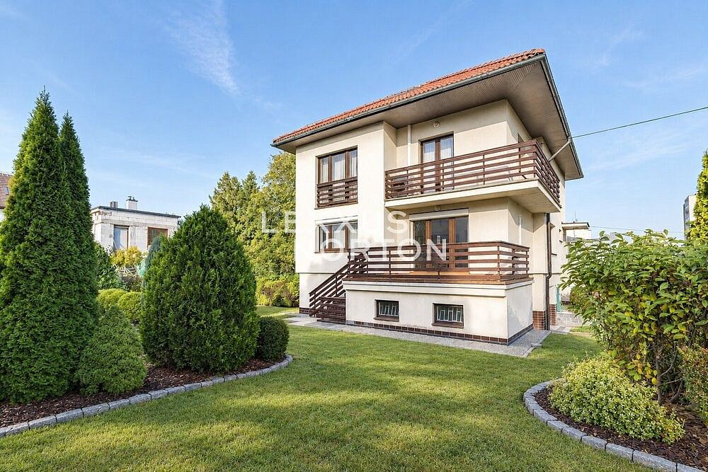 Rodinné domy, Praha - Lhotka, okres Praha 4, Hlavní město Praha, 273 m² - 1