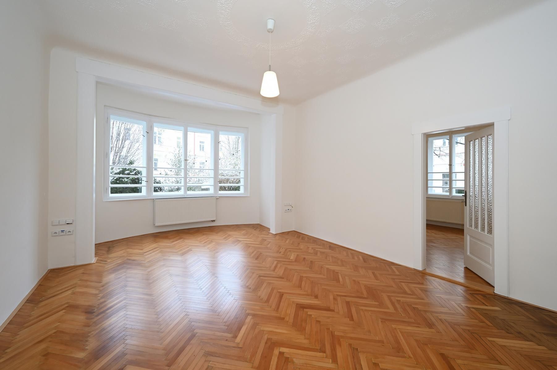 Pronájem kancelář - Srbská, Praha, 73 m²