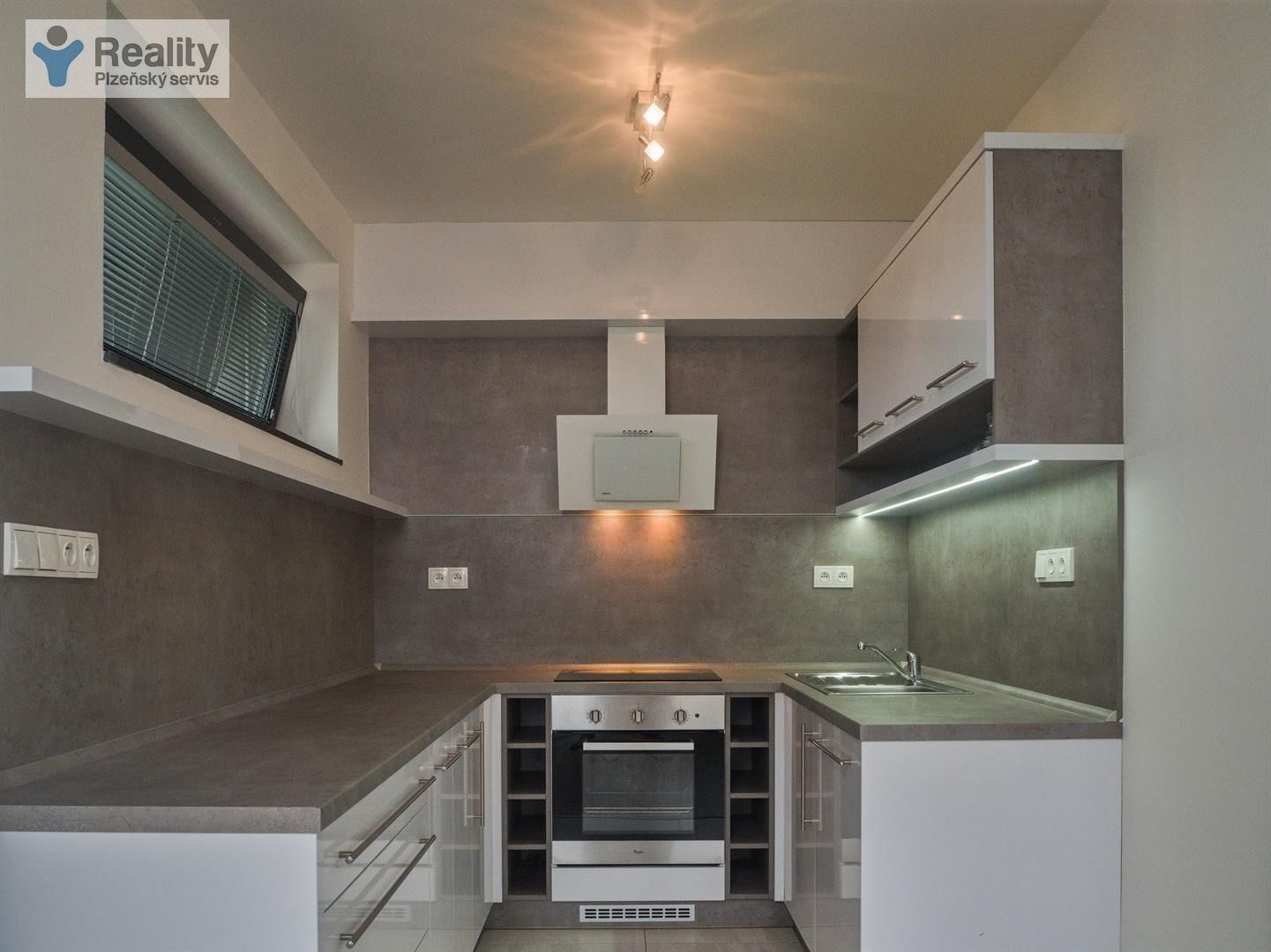 Pronájem byt 2+kk - K Zahradnictví, Plzeň, 72 m²