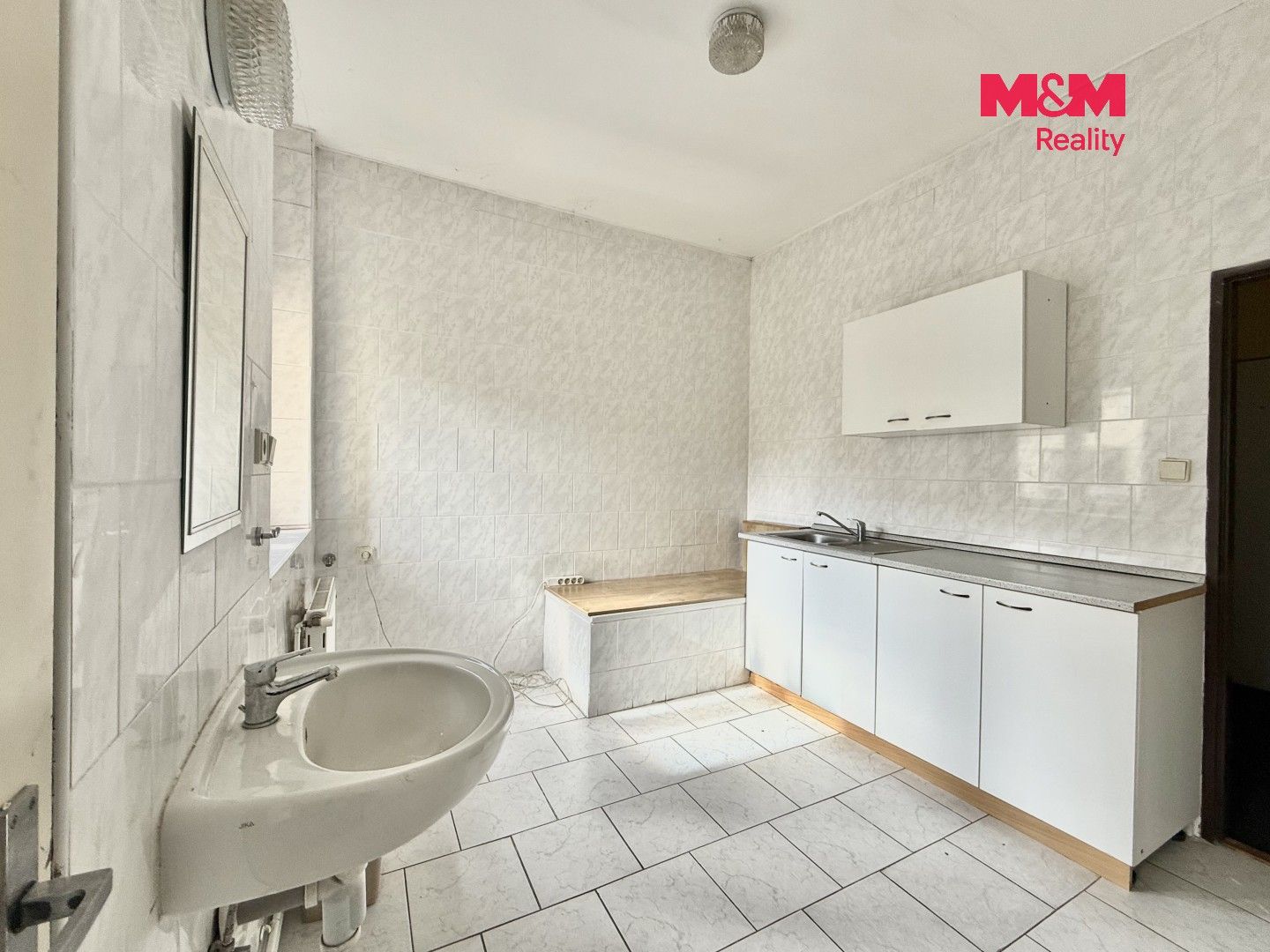 Pronájem kancelář - Březová, Děčín, 19 m² - 2