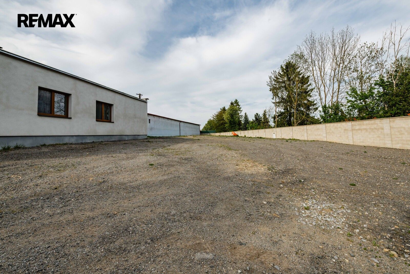 Sklad · 1 400 m² · Buřenice - 3