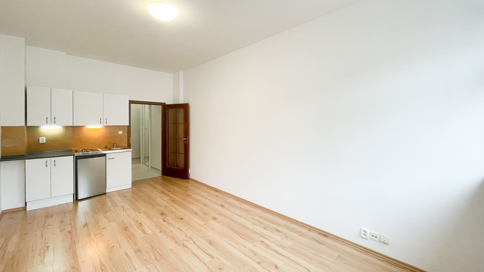 Byt 1+kk · 25 m² · Římská, Praha - 3