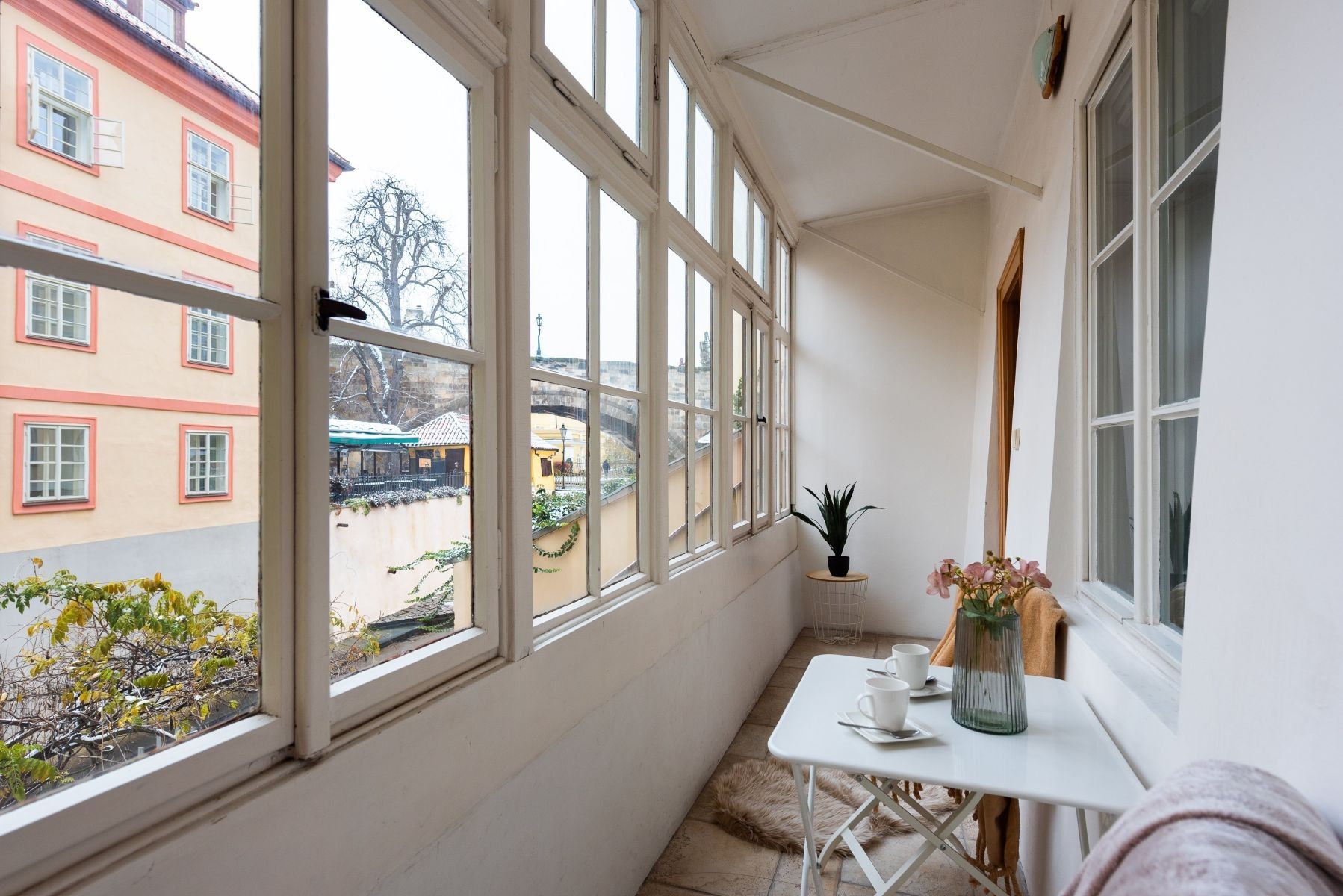 Pronájem byt - U Lužického semináře, Praha - Malá Strana, 76 m² - 5