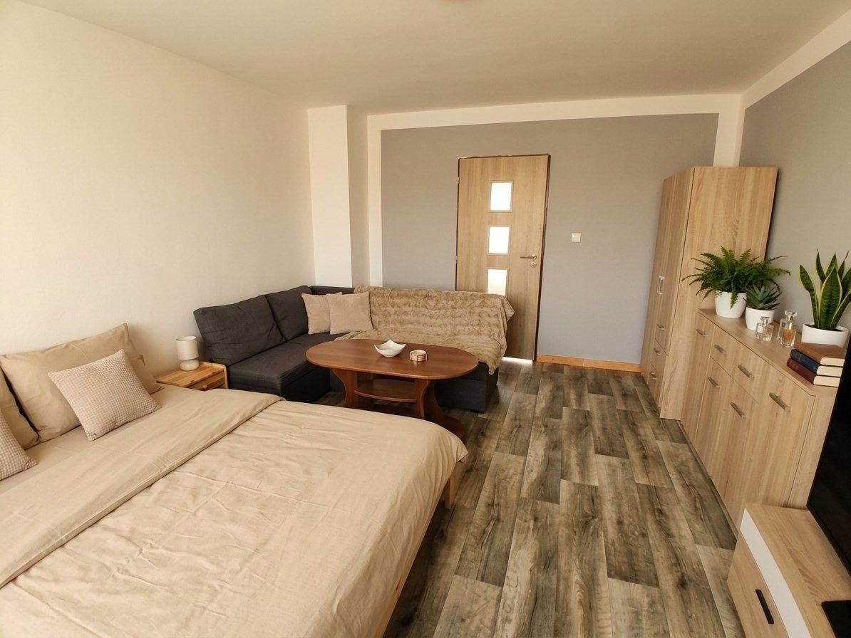 Byty, Pihel, 471 18 - 1