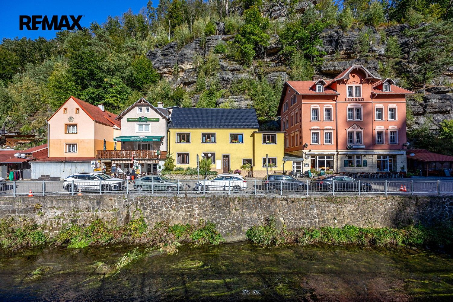 Rodinné domy, Hřensko, okres Děčín, Ústecký kraj, 336 m² - 1