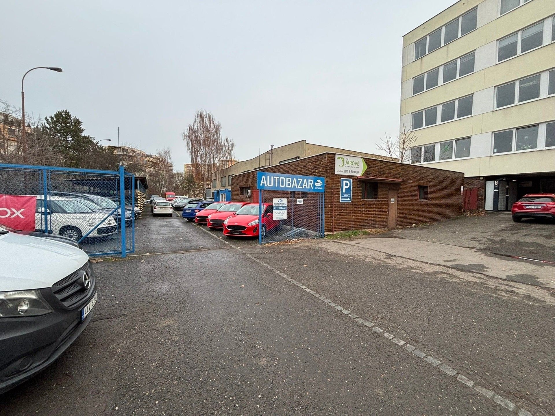 Pronájem pozemek - Na Jarově, Praha, 1 408 m²