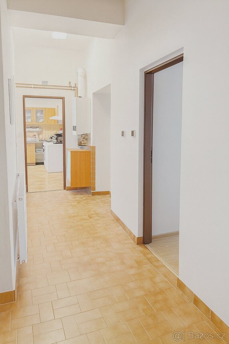 Pronájem byt - Hustopeče u Brna, 693 01