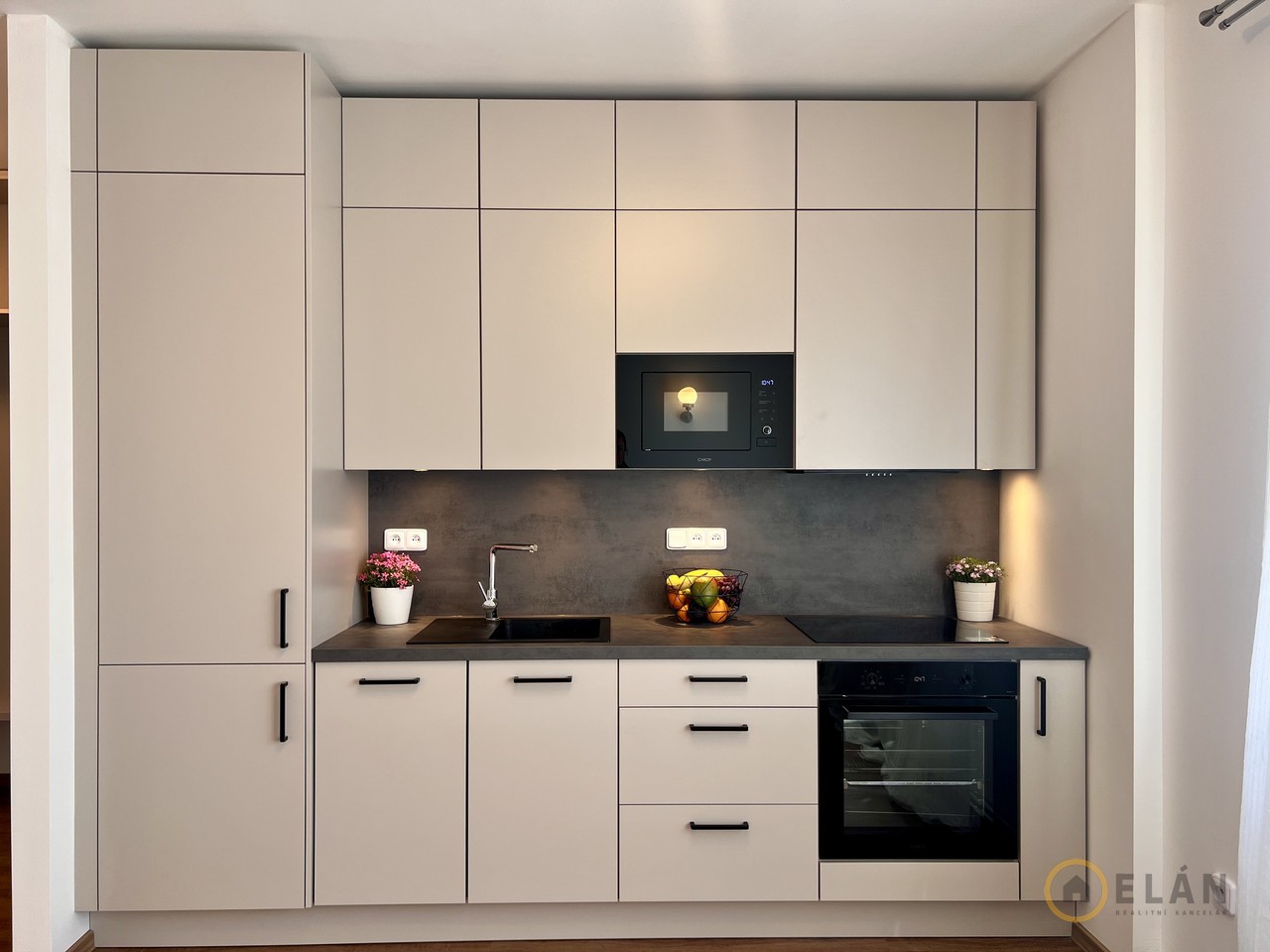 Pronájem byt 2+kk - Vašátkova 176, Čelákovice, 51 m² - 2