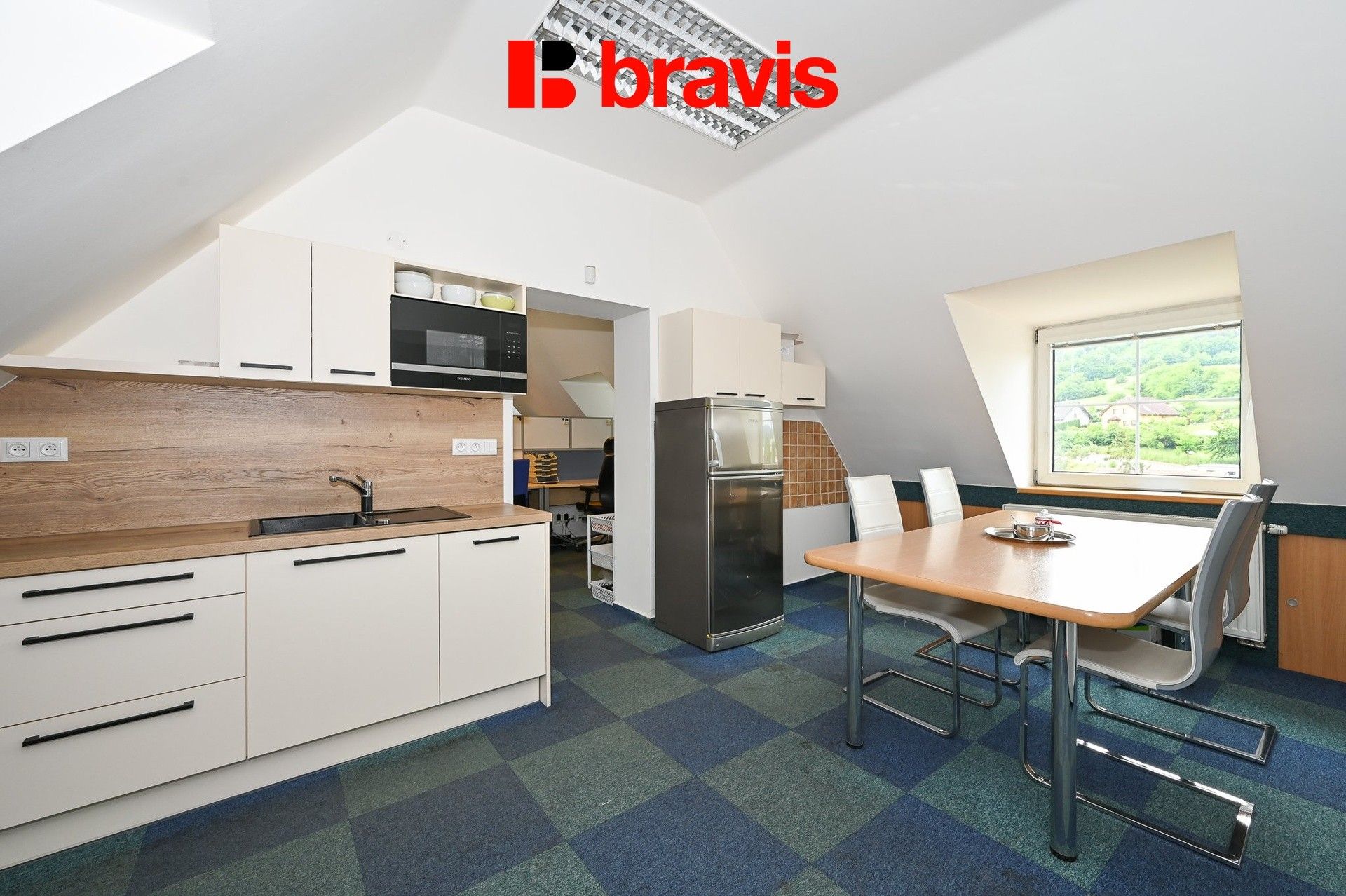 Pronájem kancelář - Tišnovská 1, Hradčany, 1 016 m² - 5