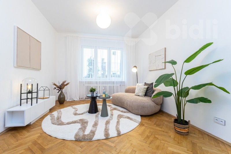 1+1, Dobrovského, Praha, 48 m²