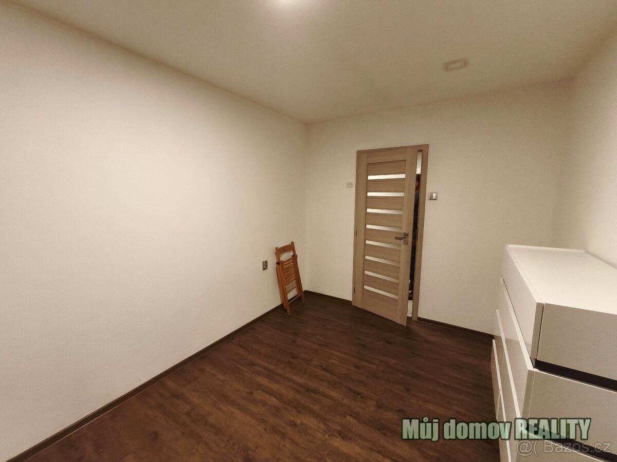 Byt 2+kk · 44 m² · Frýdlantská, Praha - 3