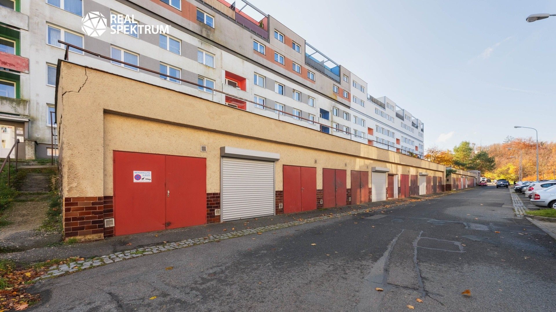 Garáže, Axmanova, Brno, 16 m²