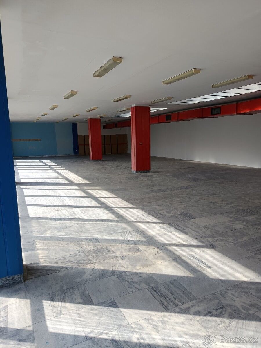 Pronájem obchodní prostory - Valašské Meziříčí, 757 01