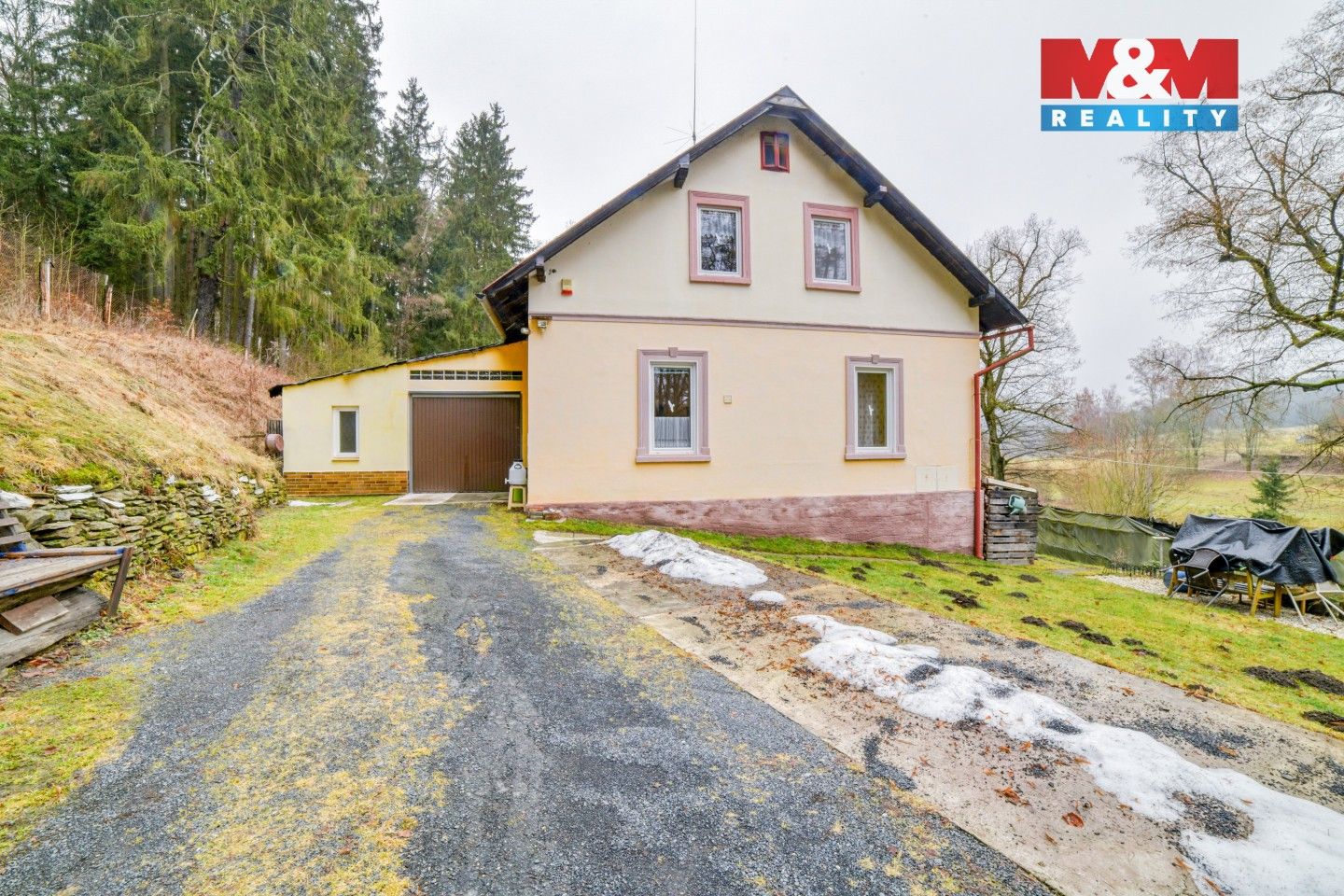 Rodinné domy, Podhradí, 165 m²