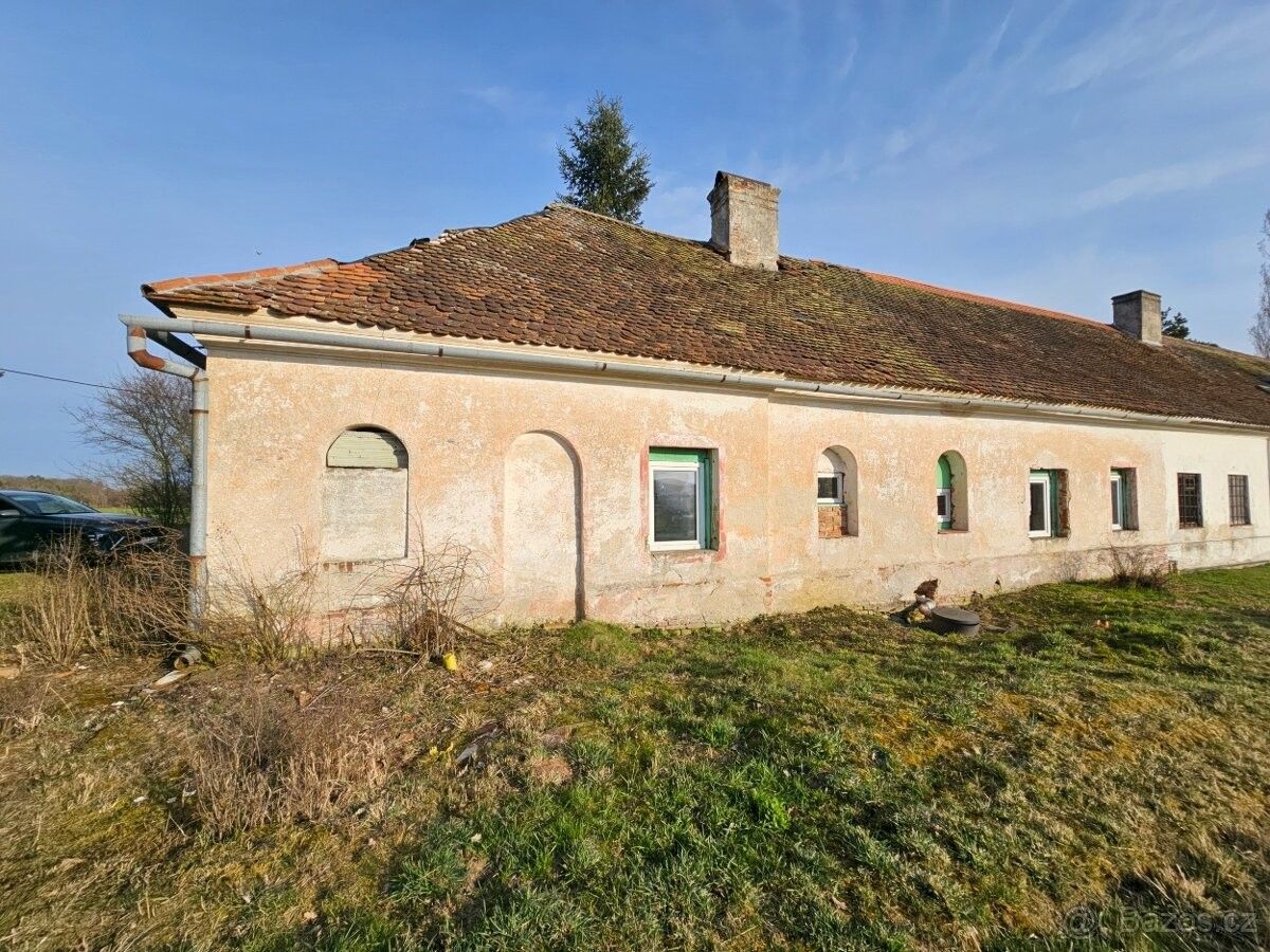 Chaty, Šumná, 671 02 - 1