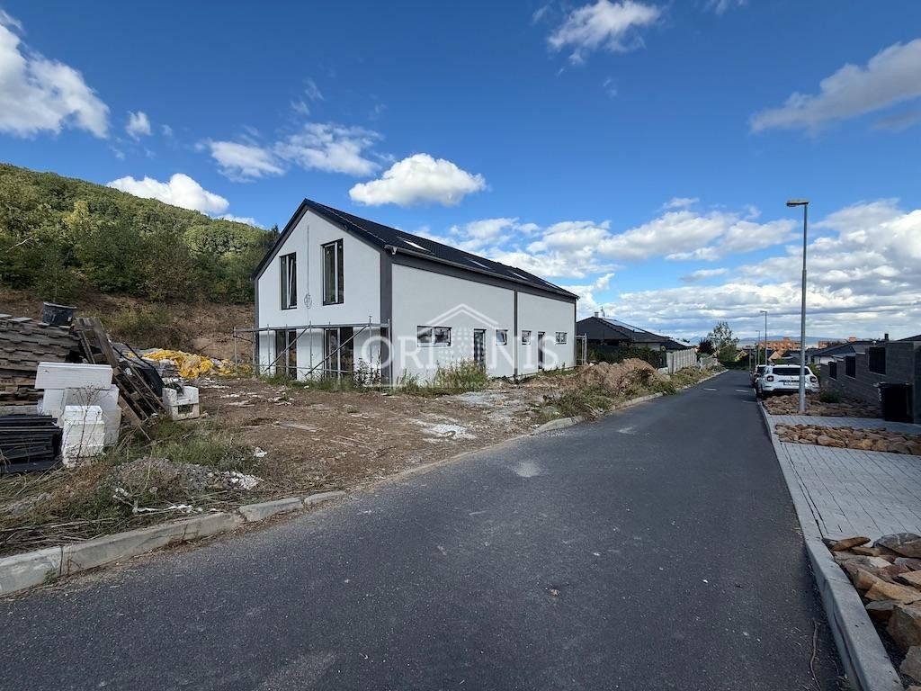 Prodej rodinný dům - Pod Vrchem, Jirkov, 228 m²