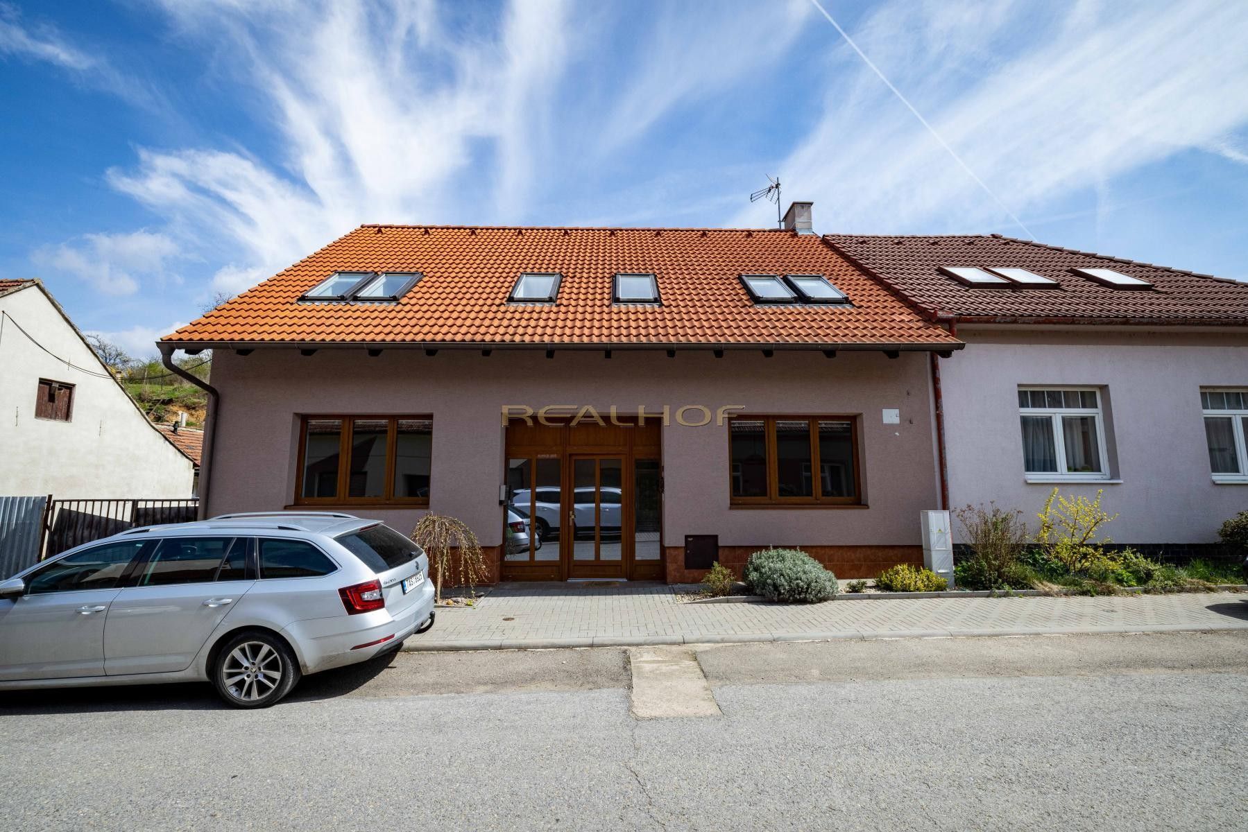 Rodinné domy, Pod Lipami, Silůvky, 200 m²