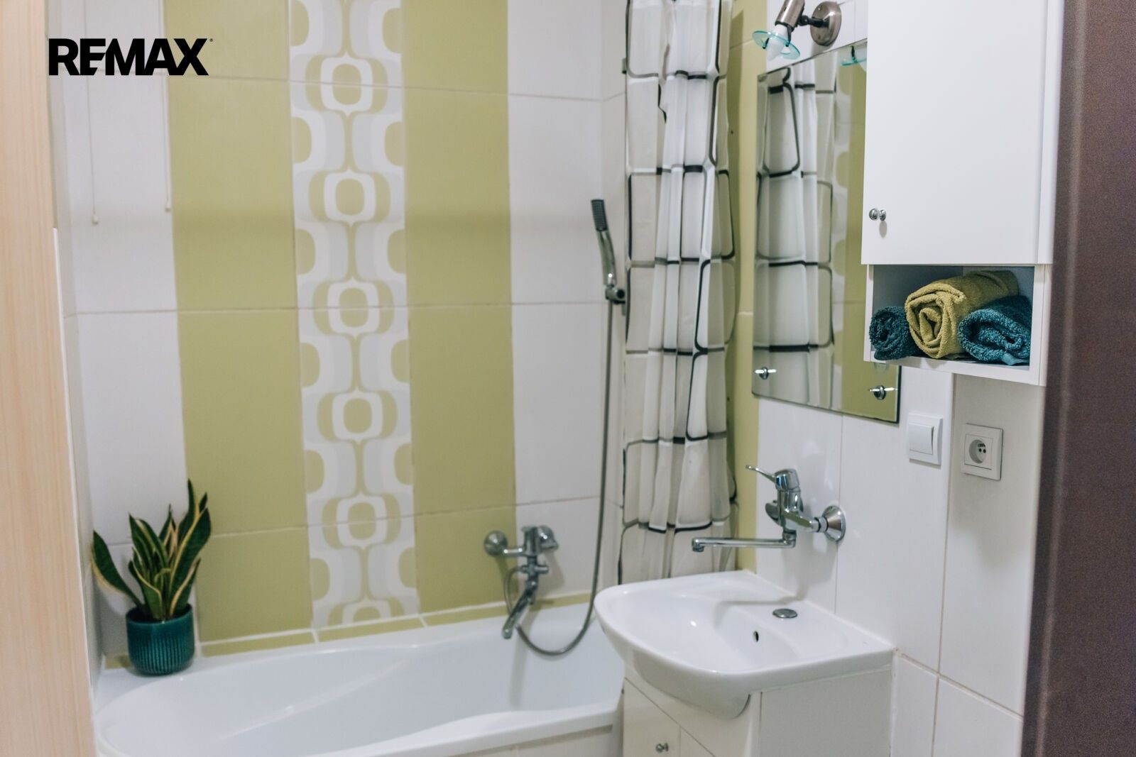 3+1, Plk. Malečka 986, Bučovice, 82 m² - 2